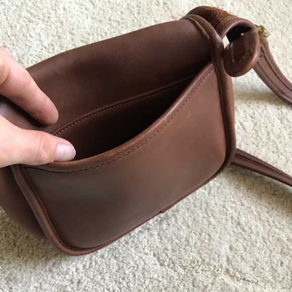 Vintage Leather Crossbody Saddle Bag - Picture 7 of 8